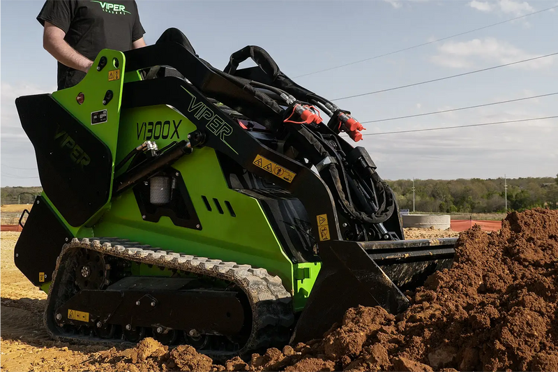 Viper V1300X Mini Skid Loader